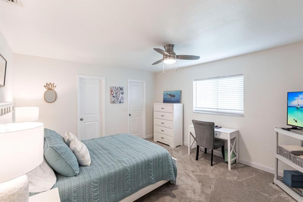 待售: $729,000 (3 贝兹, 2 浴室, 1424 平方英尺)