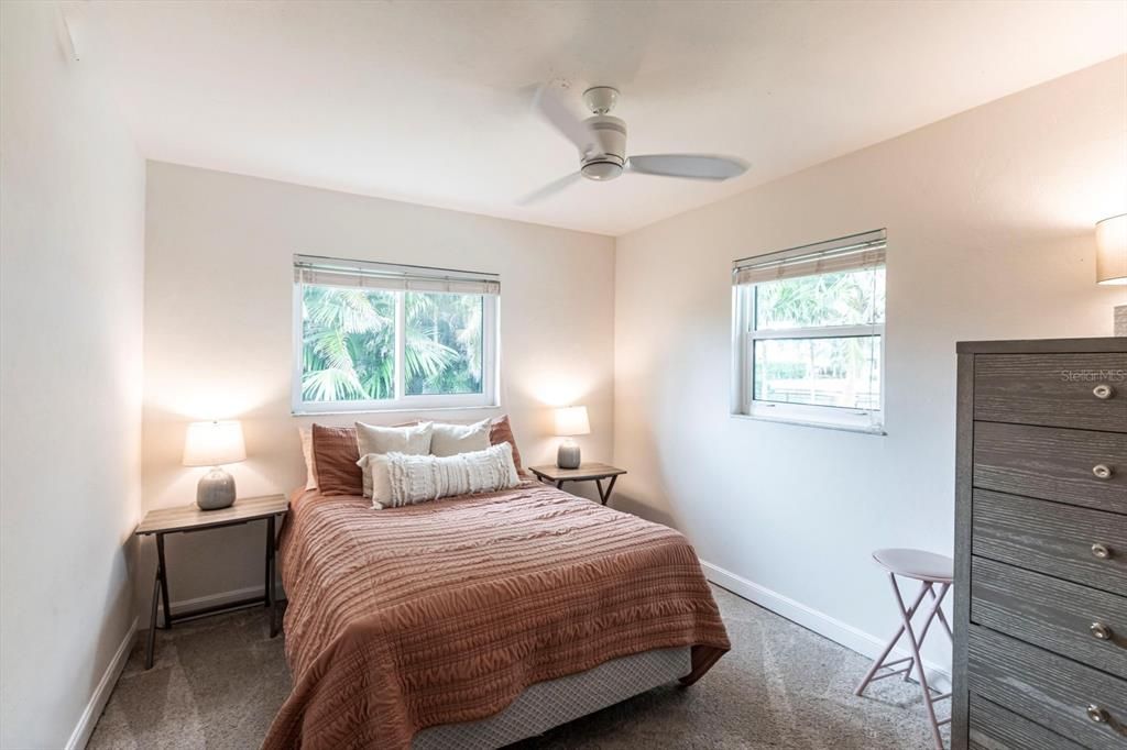 待售: $729,000 (3 贝兹, 2 浴室, 1424 平方英尺)