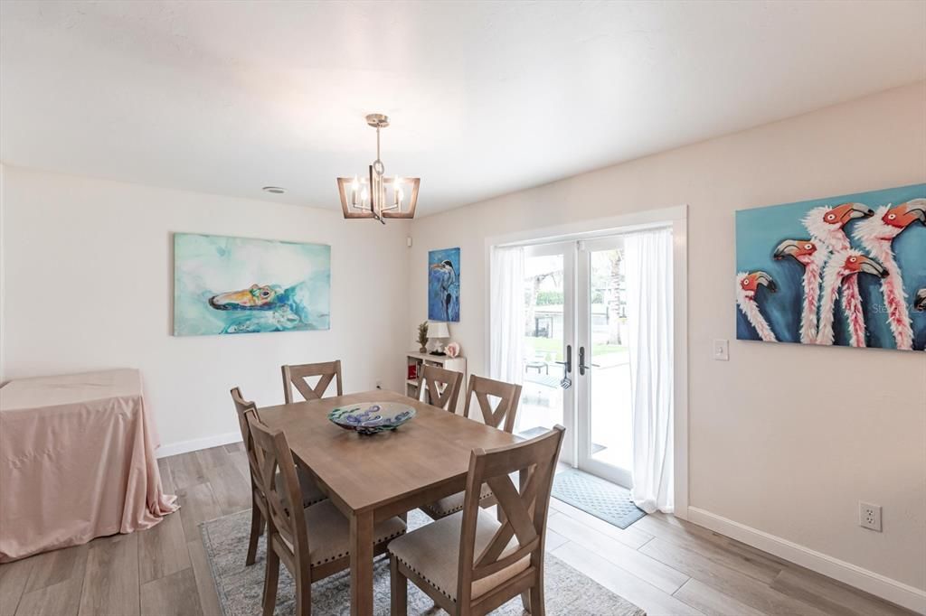 待售: $729,000 (3 贝兹, 2 浴室, 1424 平方英尺)