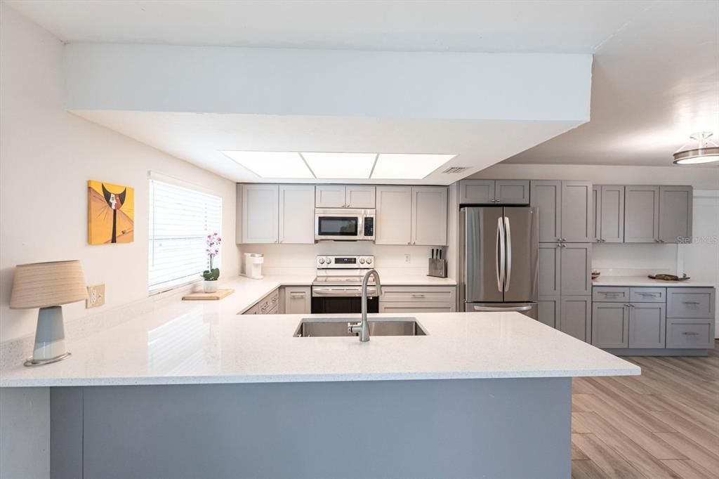 待售: $729,000 (3 贝兹, 2 浴室, 1424 平方英尺)