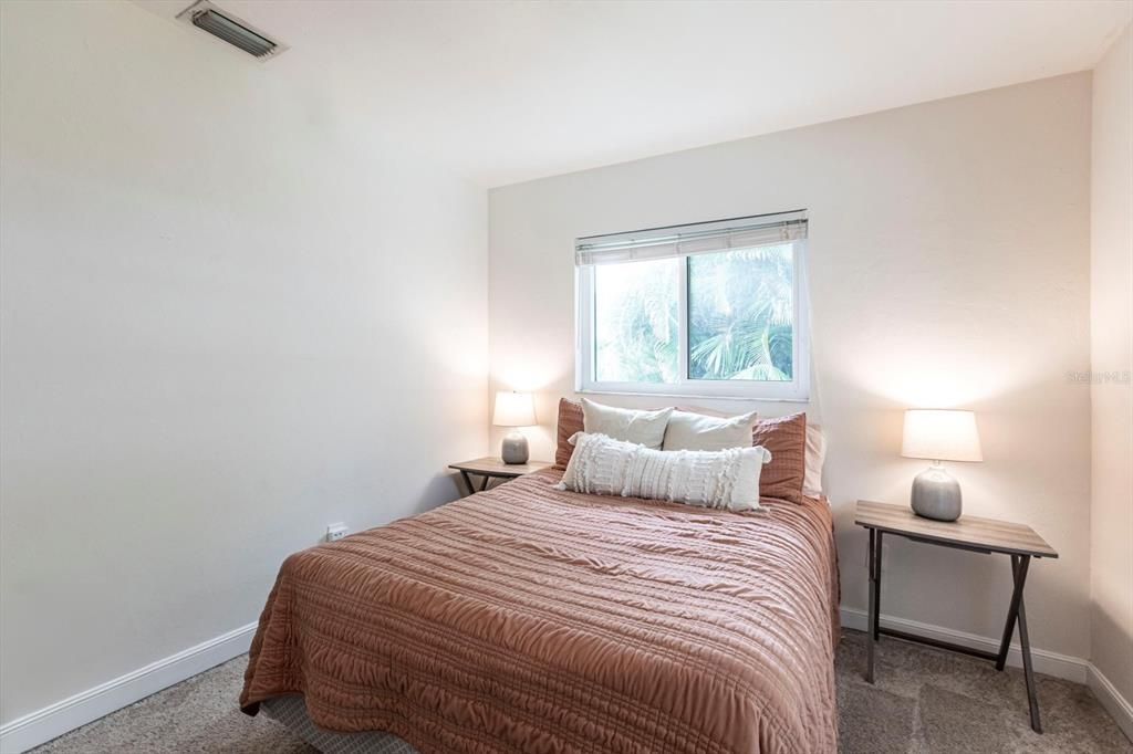 待售: $729,000 (3 贝兹, 2 浴室, 1424 平方英尺)