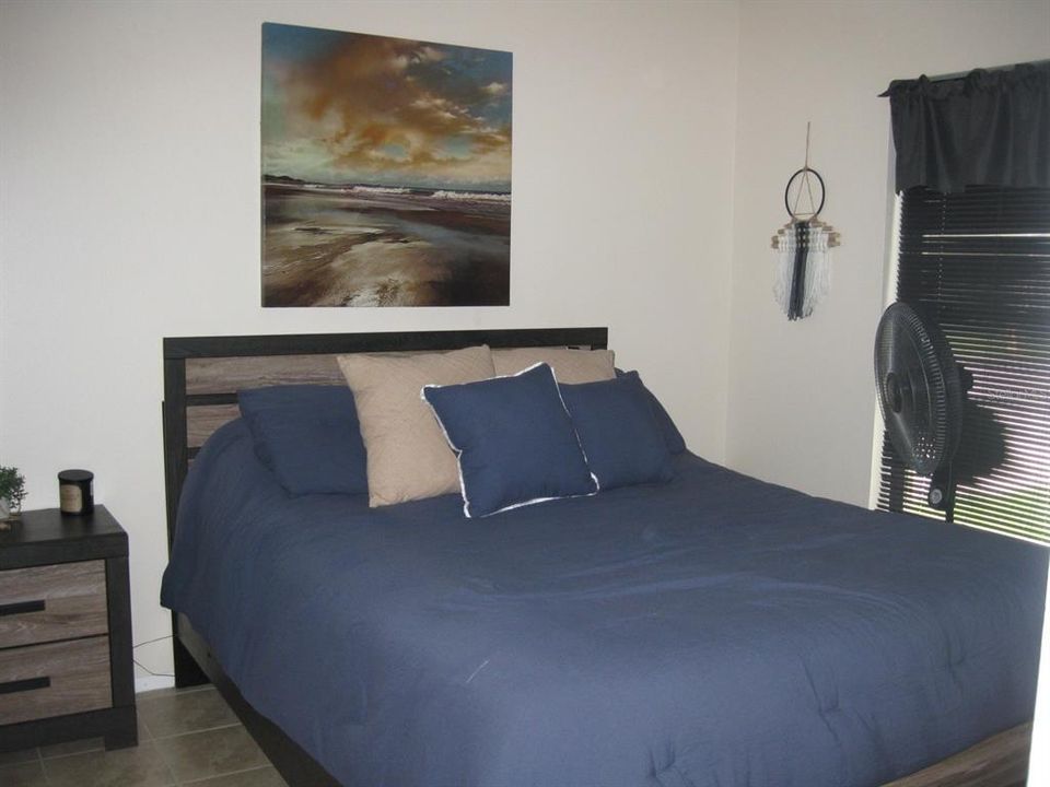 Active With Contract: $2,000 (2 beds, 2 baths, 1057 Square Feet)