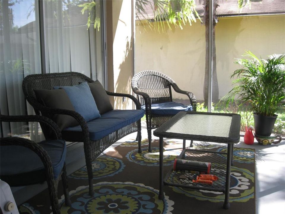 Active With Contract: $2,000 (2 beds, 2 baths, 1057 Square Feet)