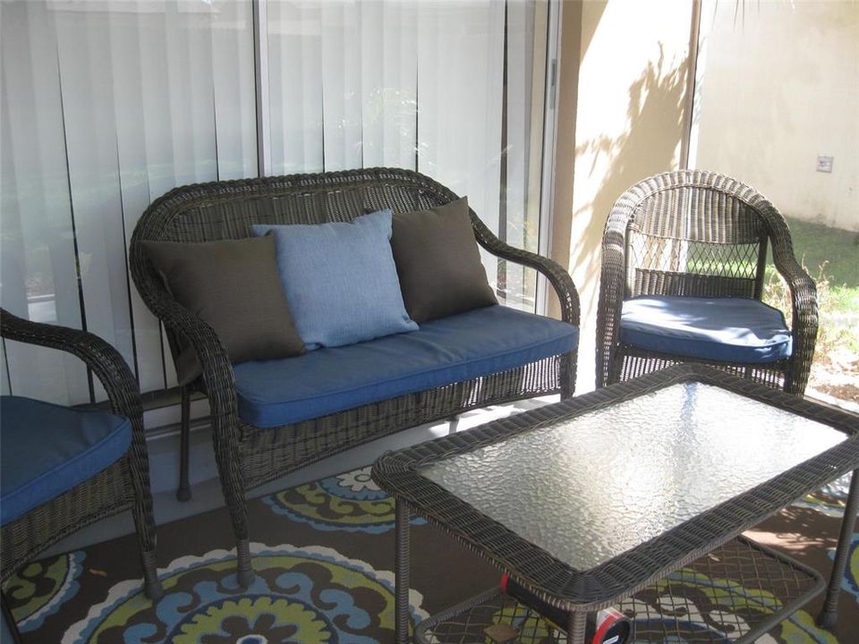 Active With Contract: $2,000 (2 beds, 2 baths, 1057 Square Feet)