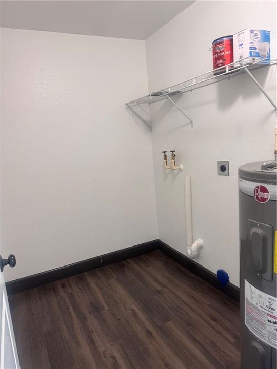 待售: $299,999 (3 贝兹, 2 浴室, 1378 平方英尺)