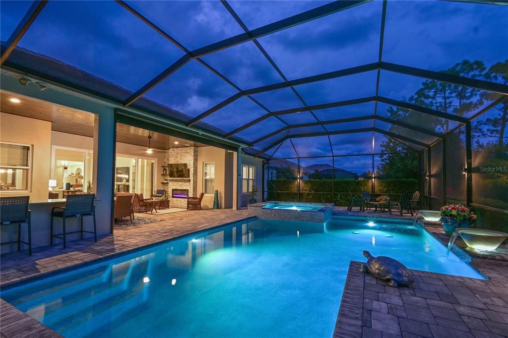 Под контрактом: $1,399,900 (3 спален, 2 ванн, 2903 Квадратных фут)