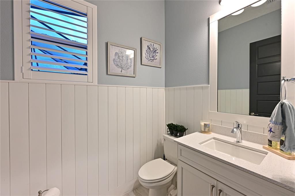 Под контрактом: $1,399,900 (3 спален, 2 ванн, 2903 Квадратных фут)