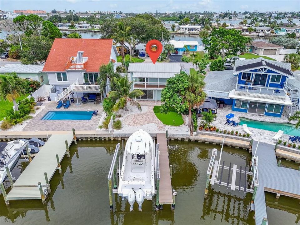 For Sale: $1,200,000 (3 beds, 3 baths, 1562 Square Feet)