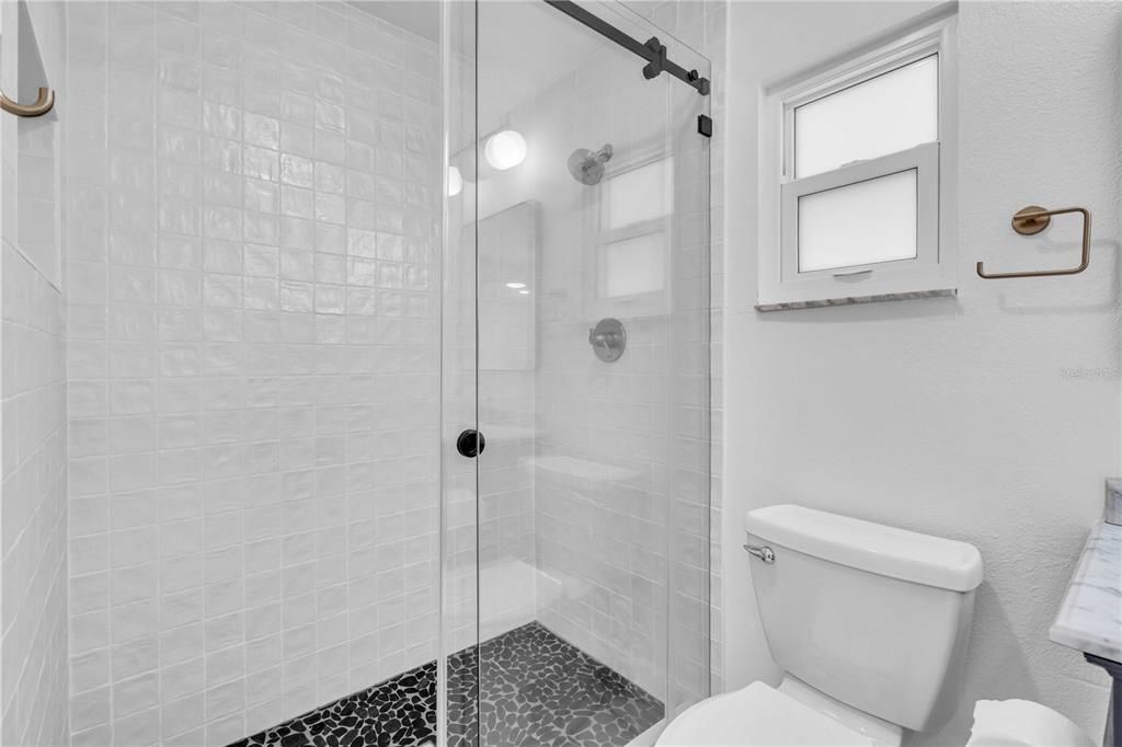 For Sale: $1,200,000 (3 beds, 3 baths, 1562 Square Feet)