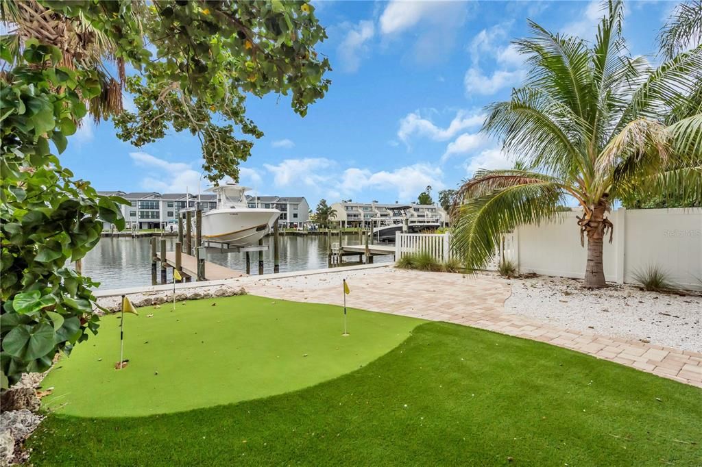 For Sale: $1,200,000 (3 beds, 3 baths, 1562 Square Feet)