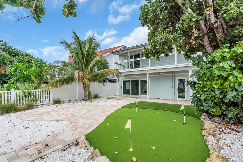 For Sale: $1,200,000 (3 beds, 3 baths, 1562 Square Feet)