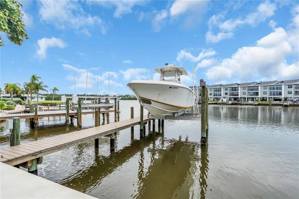For Sale: $1,200,000 (3 beds, 3 baths, 1562 Square Feet)