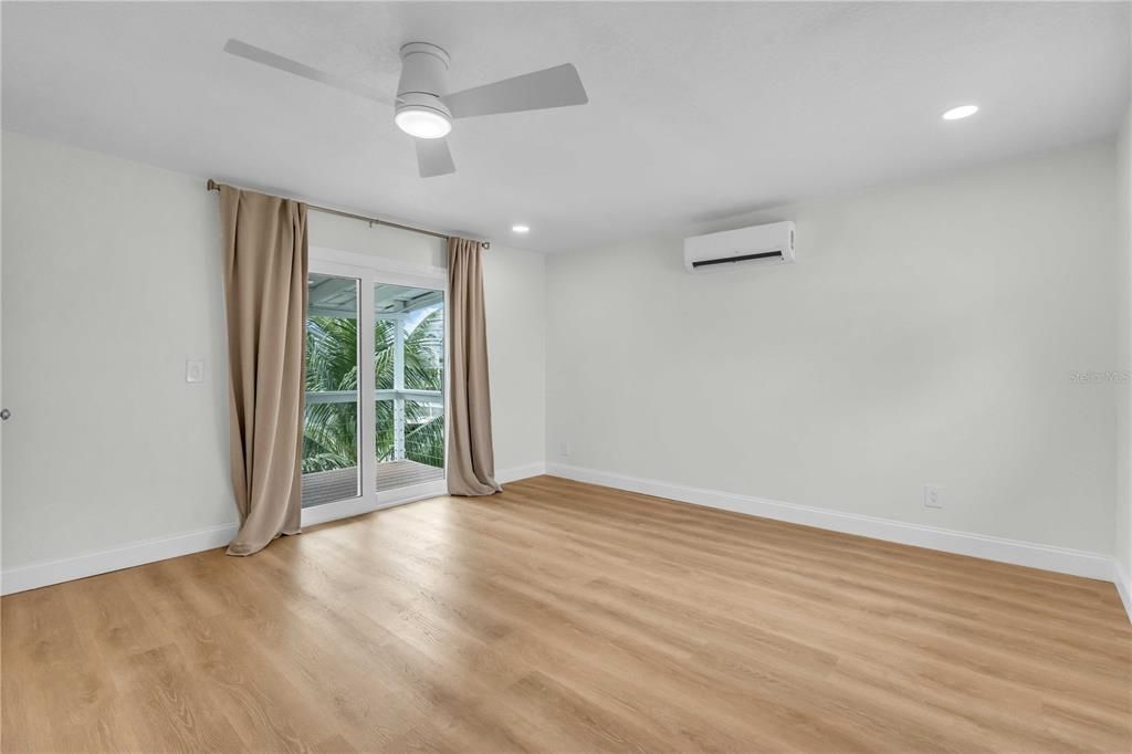 For Sale: $1,200,000 (3 beds, 3 baths, 1562 Square Feet)