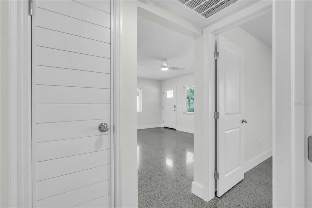 For Sale: $1,200,000 (3 beds, 3 baths, 1562 Square Feet)