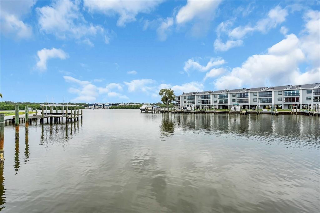 For Sale: $1,200,000 (3 beds, 3 baths, 1562 Square Feet)