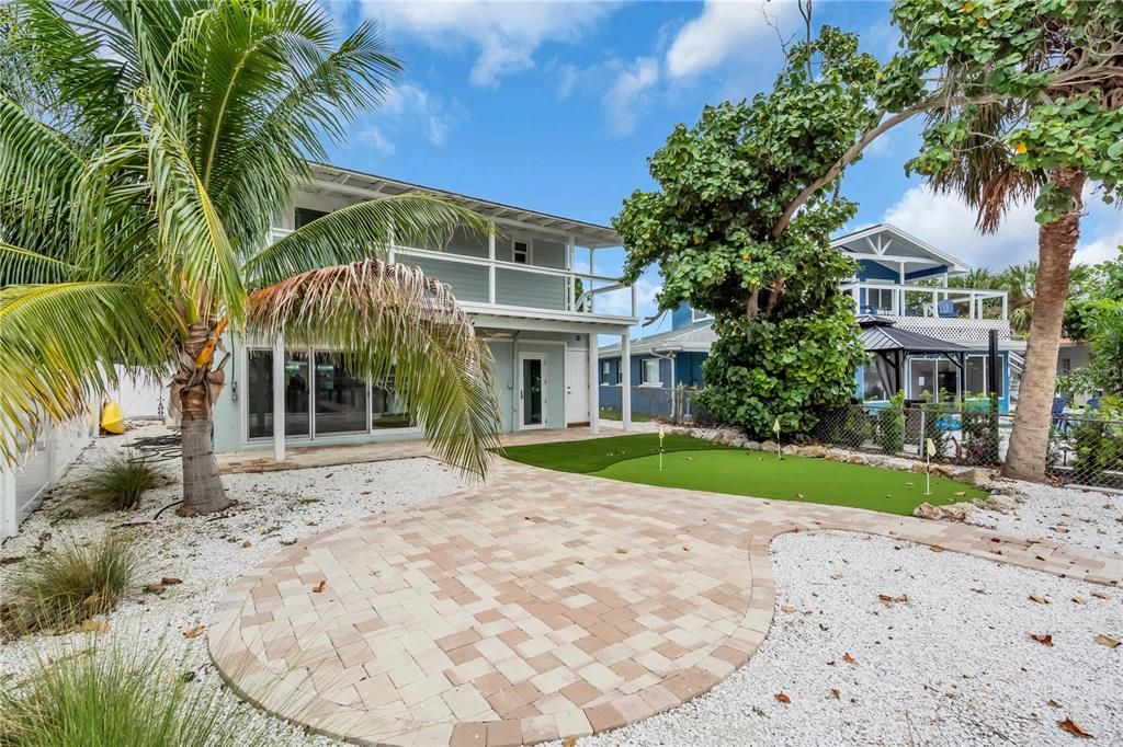 For Sale: $1,200,000 (3 beds, 3 baths, 1562 Square Feet)