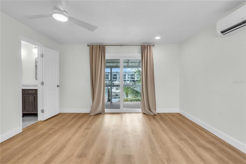 For Sale: $1,200,000 (3 beds, 3 baths, 1562 Square Feet)