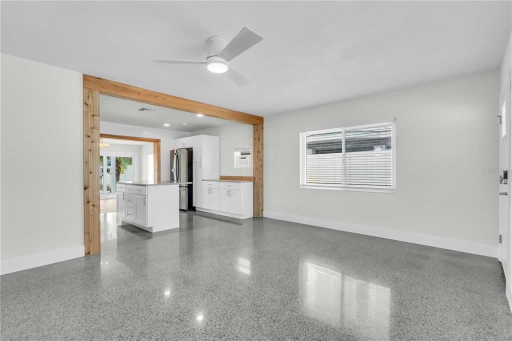 For Sale: $1,200,000 (3 beds, 3 baths, 1562 Square Feet)