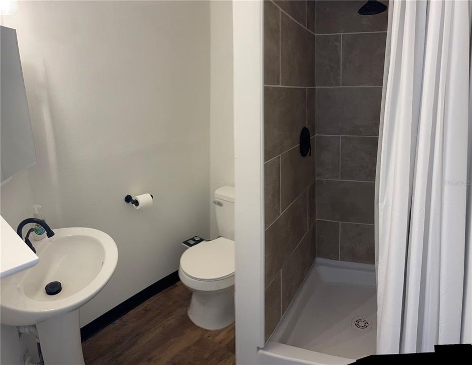 En Venta: $6,600 (0 camas, 0 baños, 250 Pies cuadrados)