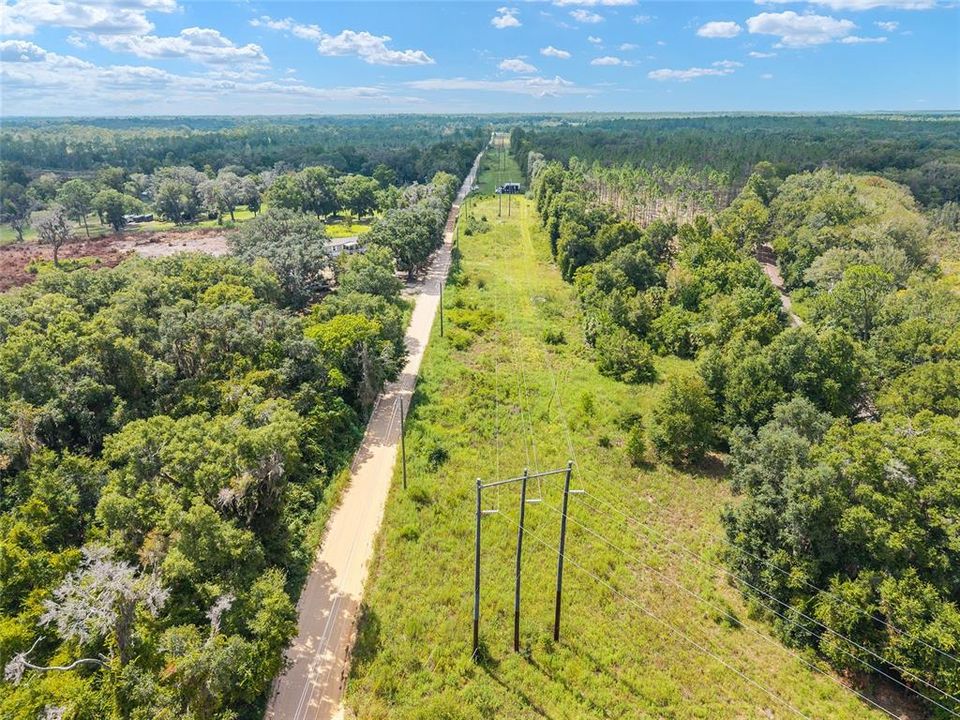 待售: $259,900 (3 贝兹, 2 浴室, 1296 平方英尺)