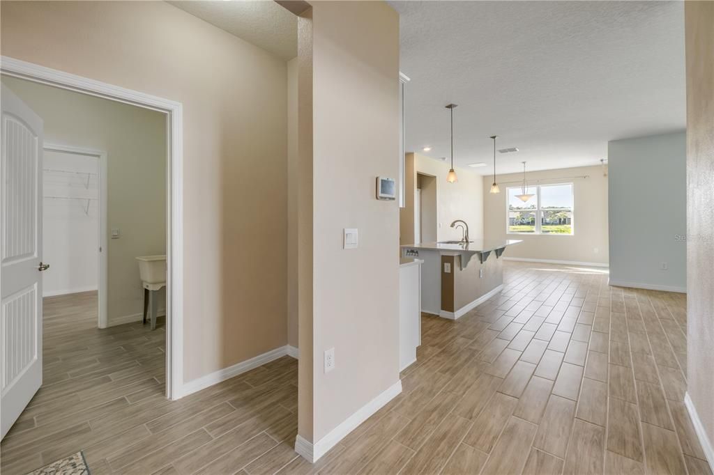 待售: $387,500 (3 贝兹, 2 浴室, 1714 平方英尺)