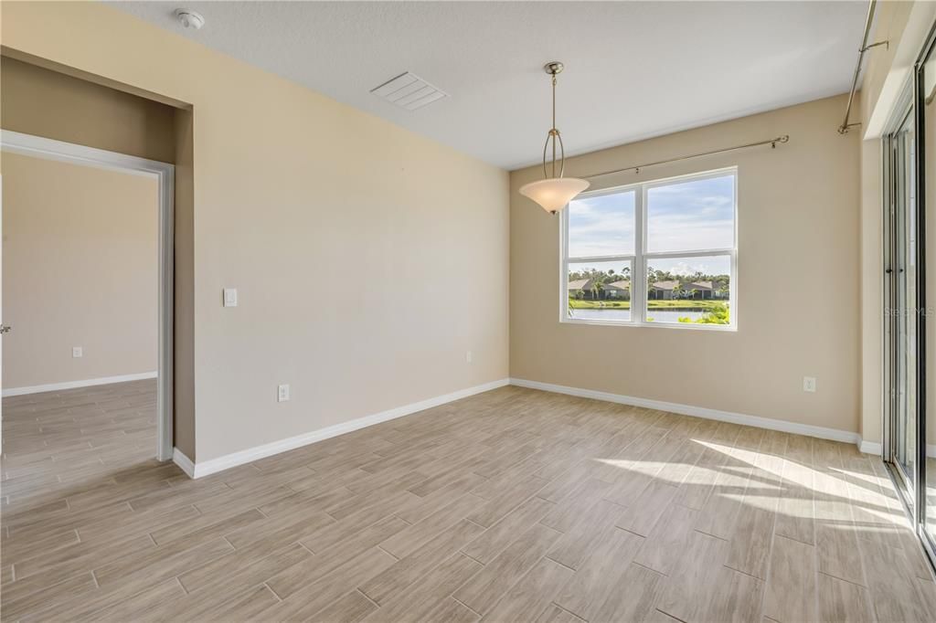 待售: $387,500 (3 贝兹, 2 浴室, 1714 平方英尺)