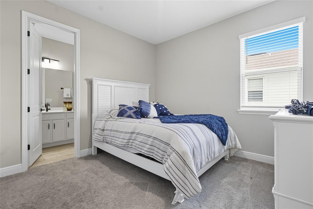 Active With Contract: $360,000 (4 beds, 3 baths, 2160 Square Feet)