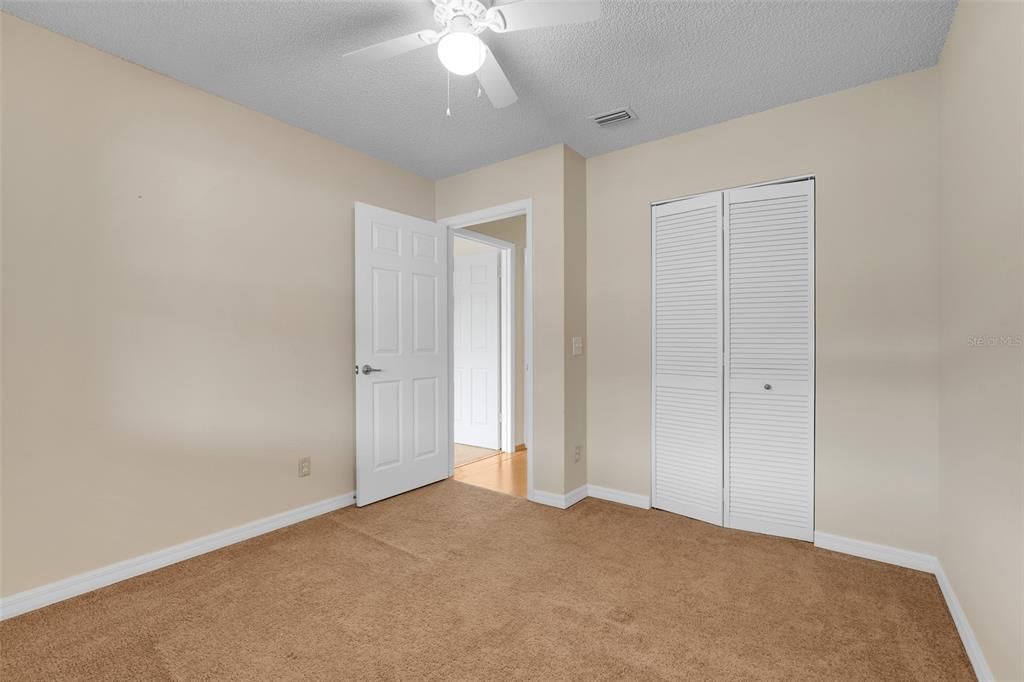 Activo con contrato: $145,000 (3 camas, 2 baños, 1140 Pies cuadrados)