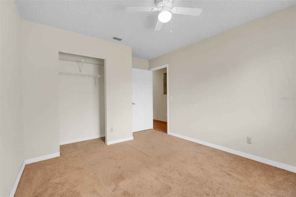 Activo con contrato: $145,000 (3 camas, 2 baños, 1140 Pies cuadrados)