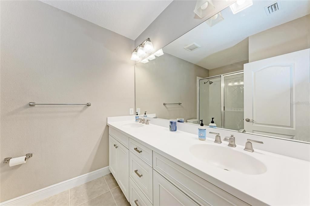 待售: $899,000 (4 贝兹, 3 浴室, 3164 平方英尺)