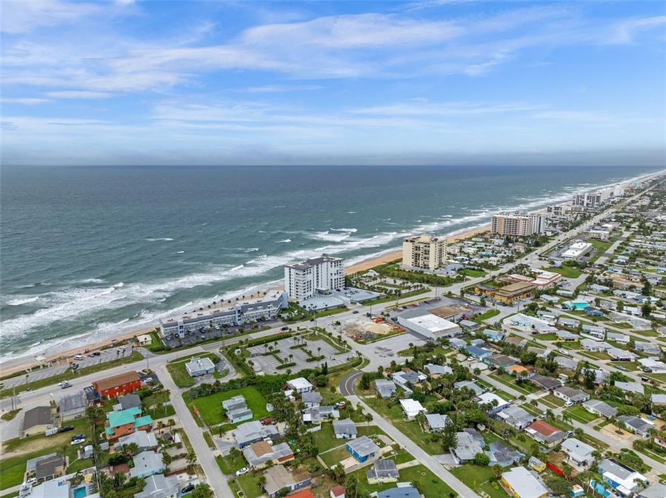 待售: $485,000 (2 贝兹, 2 浴室, 1227 平方英尺)