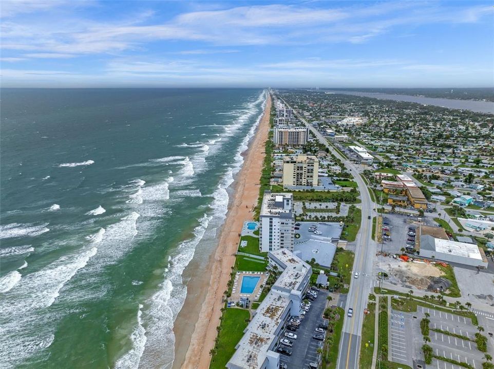 待售: $485,000 (2 贝兹, 2 浴室, 1227 平方英尺)