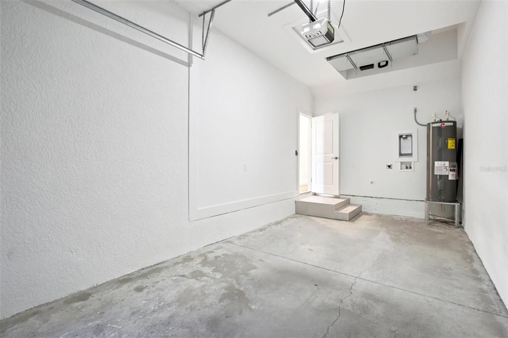 出租: $1,600 (3 贝兹, 2 浴室, 1300 平方英尺)