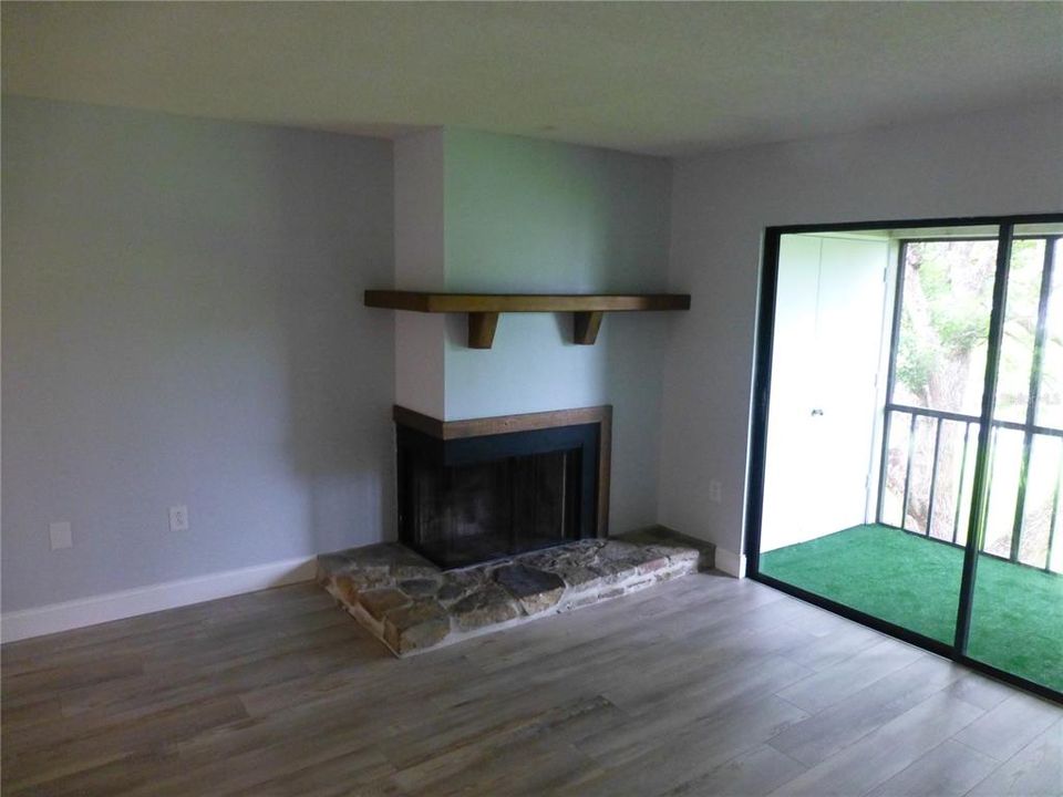 Activo con contrato: $1,750 (2 camas, 2 baños, 1094 Pies cuadrados)