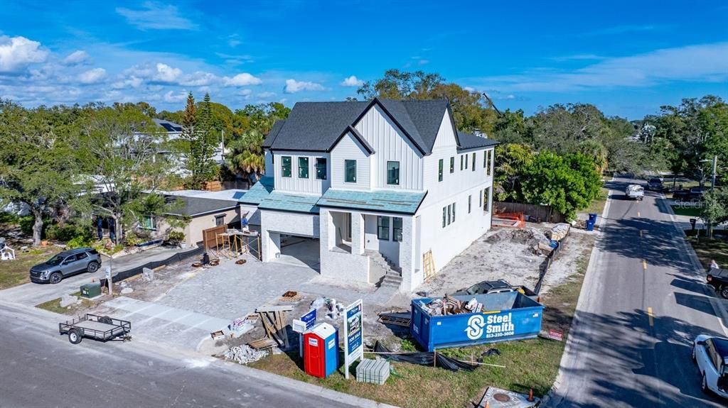 For Sale: $2,490,000 (5 beds, 4 baths, 5072 Square Feet)