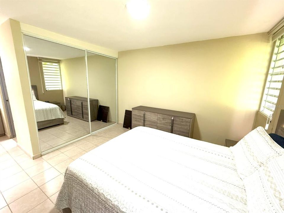 For Sale: $475,000 (3 beds, 2 baths, 1323 Square Feet)