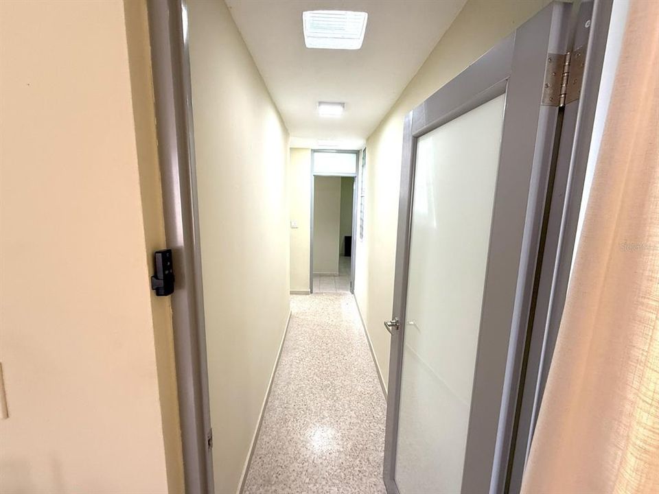 For Sale: $475,000 (3 beds, 2 baths, 1323 Square Feet)