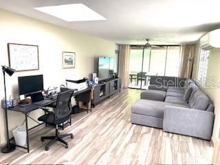 For Sale: $475,000 (3 beds, 2 baths, 1323 Square Feet)