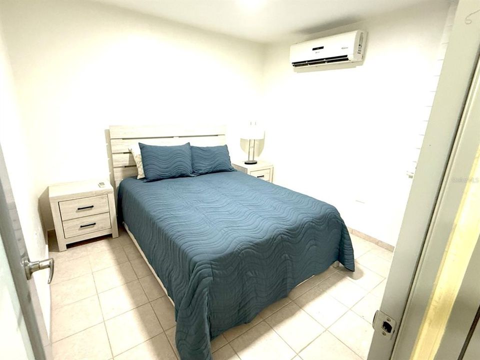 For Sale: $475,000 (3 beds, 2 baths, 1323 Square Feet)