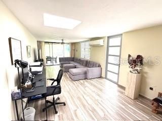For Sale: $475,000 (3 beds, 2 baths, 1323 Square Feet)