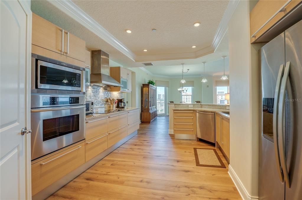 В аренду: $3,700 (3 спален, 2 ванн, 2182 Квадратных фут)