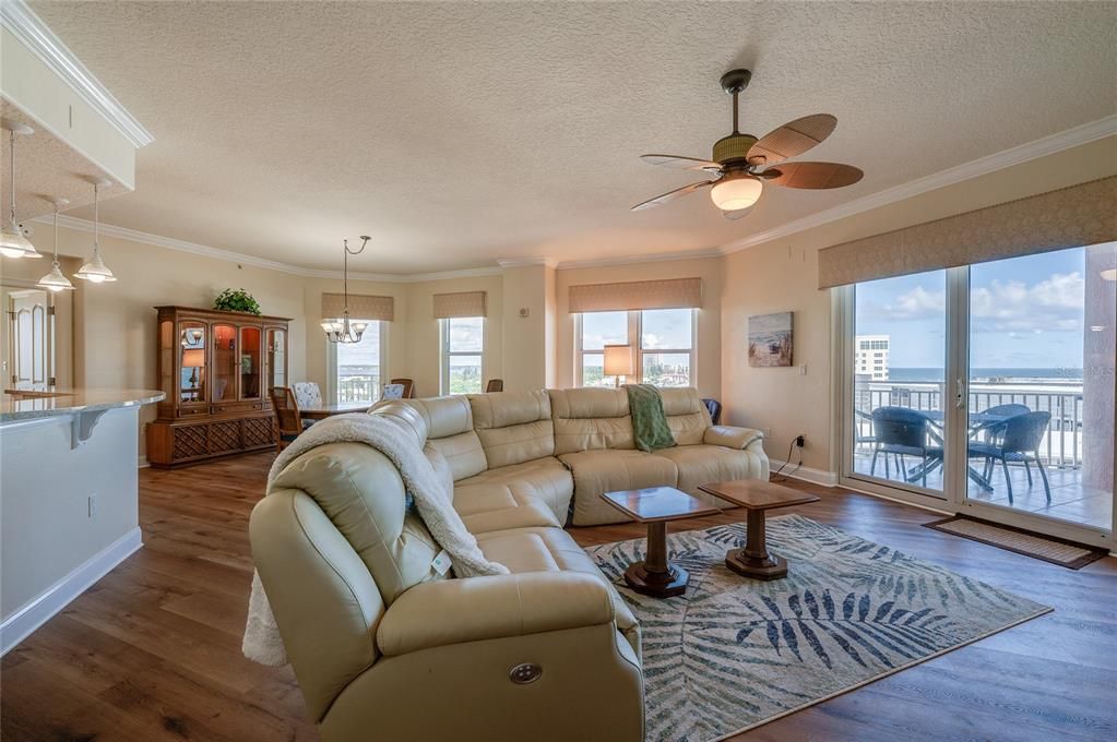 В аренду: $3,700 (3 спален, 2 ванн, 2182 Квадратных фут)