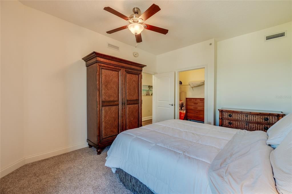 В аренду: $3,700 (3 спален, 2 ванн, 2182 Квадратных фут)