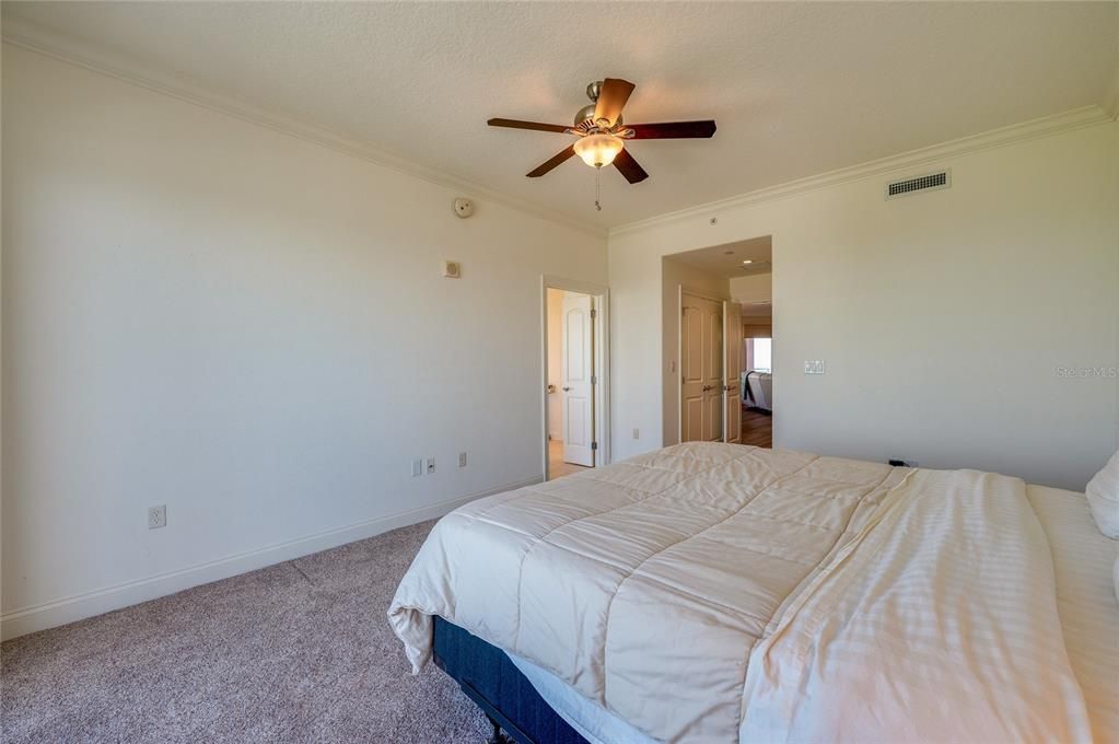 В аренду: $3,700 (3 спален, 2 ванн, 2182 Квадратных фут)