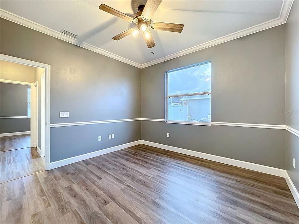 Activo con contrato: $397,420 (3 camas, 2 baños, 2038 Pies cuadrados)