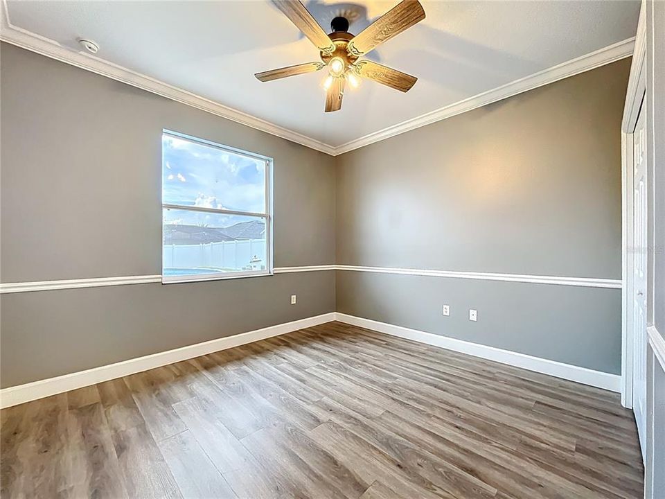 Activo con contrato: $397,420 (3 camas, 2 baños, 2038 Pies cuadrados)