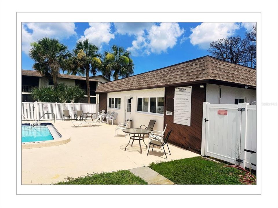 Active With Contract: $975 (1 beds, 1 baths, 572 Square Feet)