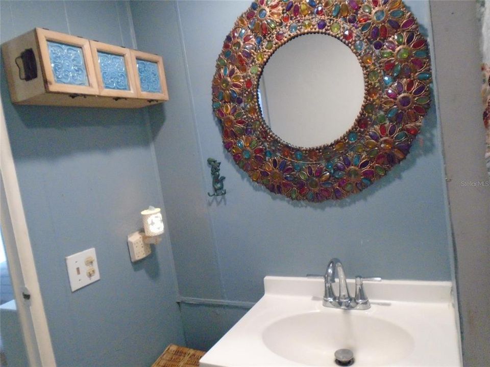 待售: $89,900 (2 贝兹, 1 浴室, 1138 平方英尺)