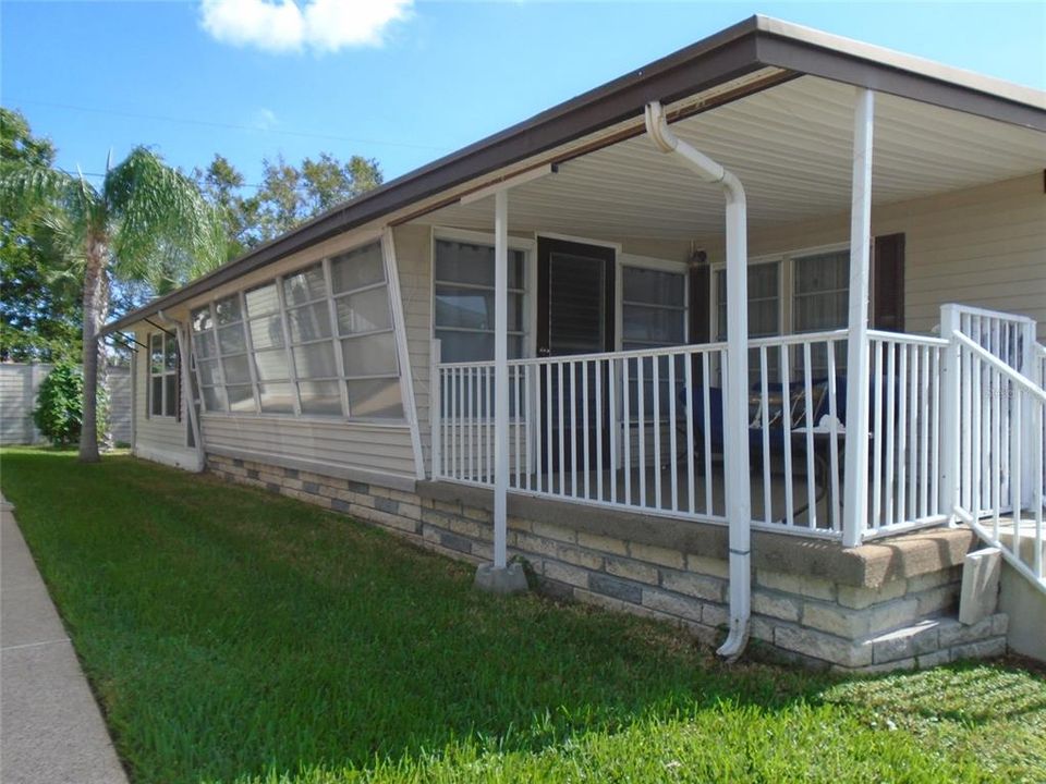 待售: $89,900 (2 贝兹, 1 浴室, 1138 平方英尺)