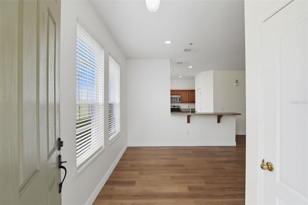 待售: $259,900 (3 贝兹, 2 浴室, 1668 平方英尺)